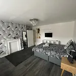 Liverpool City Stays - Doublebed Room In City Centre Apartment
