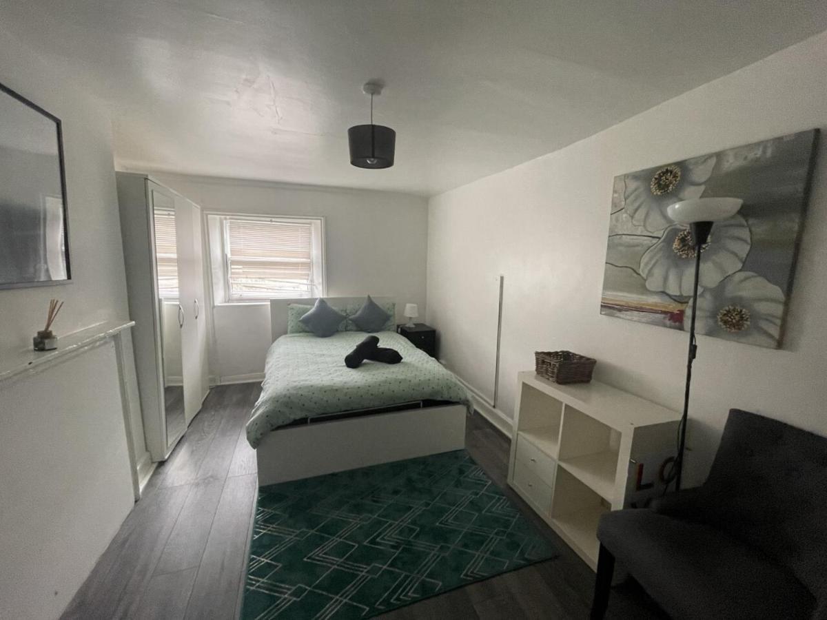 Stays - Doublebed In Centre *