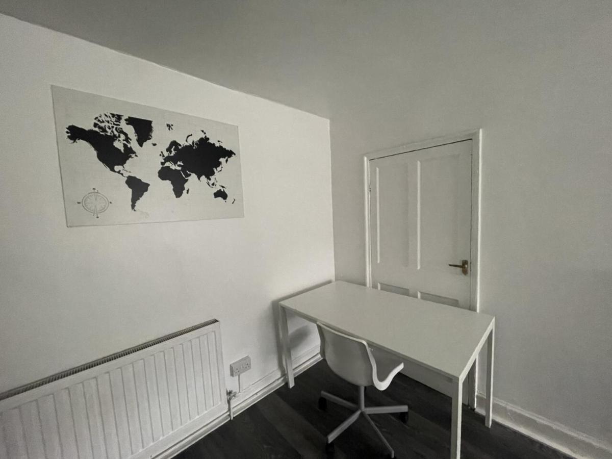 Apartment Stays - Doublebed In Centre
